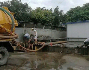 商水抽化粪池自动清理的方法